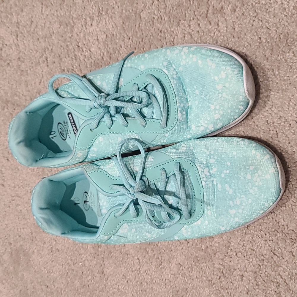 Athletic works memory foam athletic shoes